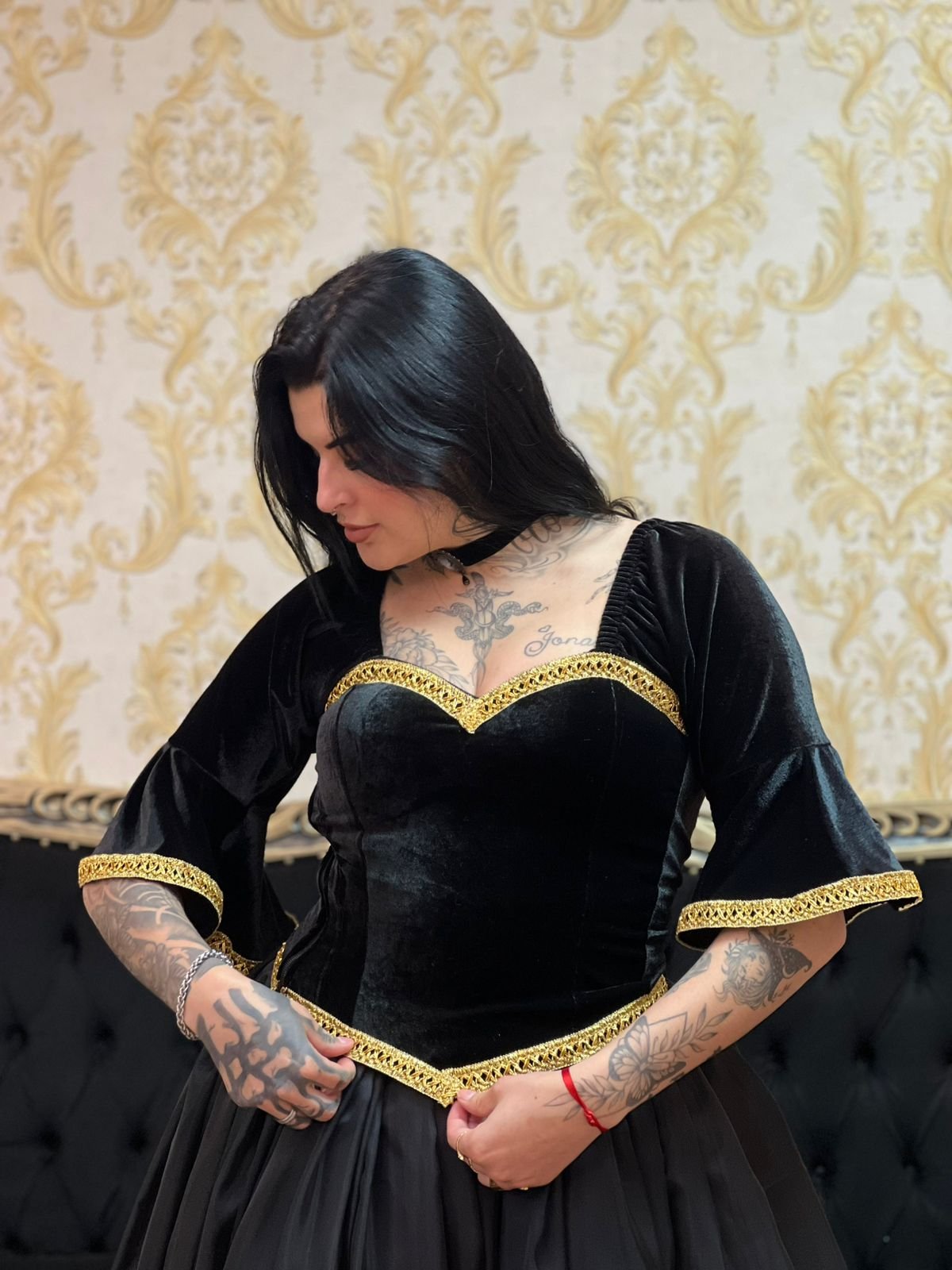 Corpete Veludo Preto/Dou