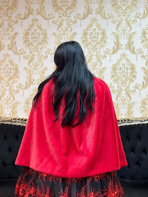 Capa Apeluciada Vermelho Escuro